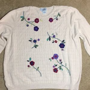 Adorable Alfred Dunner embroidered sweater size 2X